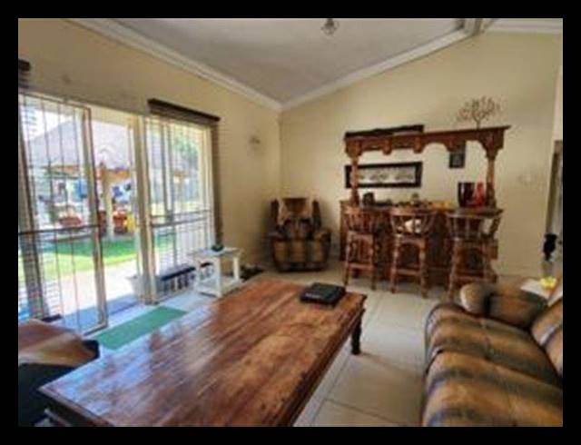 3 BEDROOM HOUSE FOR SALE IN BONAERO PARK